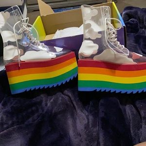 Dollskill happy daze platform